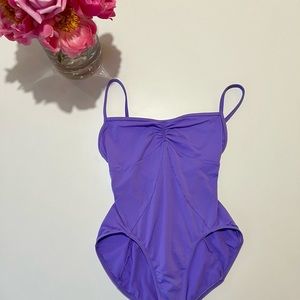 Women’s Mirella size M lavender leotard